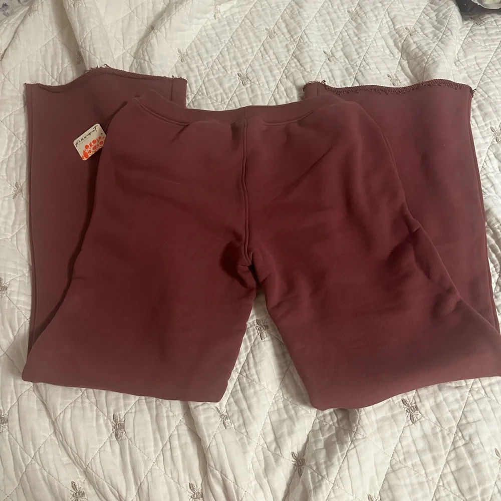 Stance flare sweat pants by FP MVMT - Picture 7 of 7